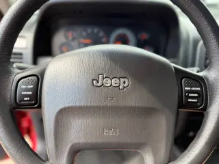 2002 Jeep Grand Cherokee Laredo