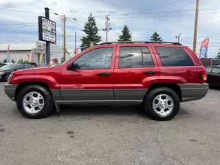 2002 Jeep Grand Cherokee Laredo