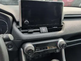 Toyota RAV4 2024 XLE 4dr SUV