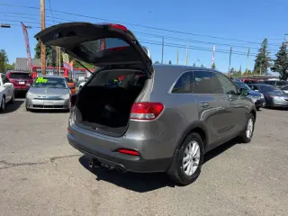 2016 Kia Sorento LX