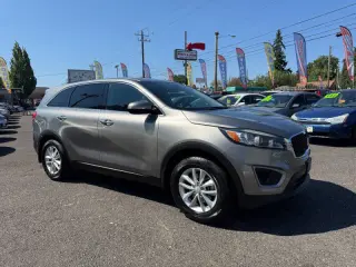 2016 Kia Sorento LX