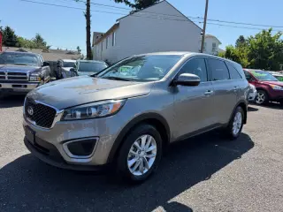 2016 Kia Sorento LX