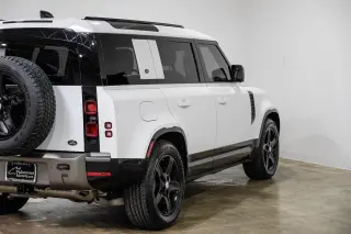 2022 Land Rover Defender X-Dynamic SE