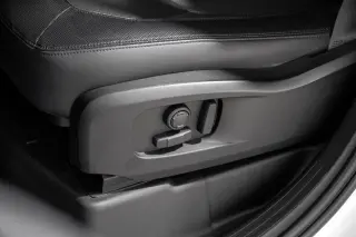 2022 Land Rover Defender X-Dynamic SE