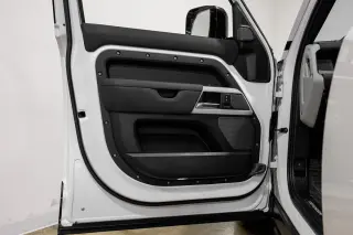 2022 Land Rover Defender X-Dynamic SE