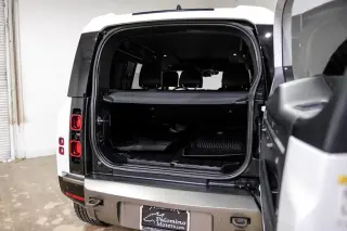 2022 Land Rover Defender X-Dynamic SE