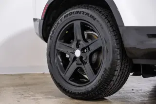 2022 Land Rover Defender X-Dynamic SE