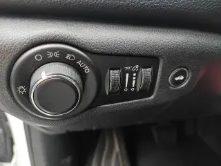 Chrysler 200 2015 Limited 4dr Sedan
