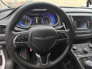 Chrysler 200 2015 Limited 4dr Sedan