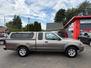 2004 Nissan Frontier Standard