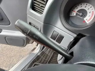2004 Nissan Frontier Standard