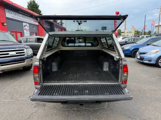 2004 Nissan Frontier Standard