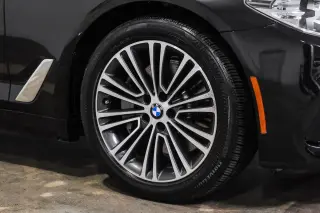 2019 BMW 5 Series 530i