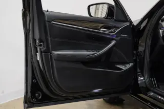 2019 BMW 5 Series 530i