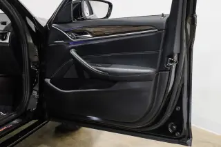 2019 BMW 5 Series 530i