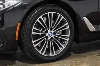 2019 BMW 5 Series 530i