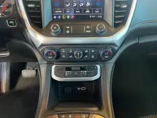GMC Acadia 2023 SLE 4dr SUV