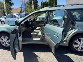 2004 Subaru Outback H6-3.0 35th Anniversary Edition