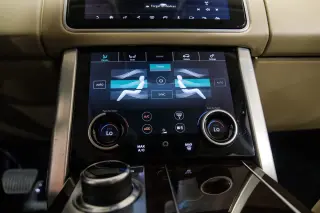 2020 Land Rover Range Rover P525 HSE