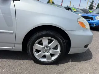 2005 Toyota Corolla LE
