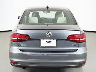 Volkswagen Jetta 2016 1.8T Sport 4dr Sedan 5M PZEV