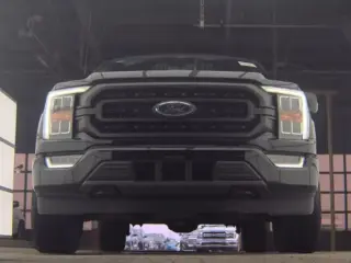 Ford F-150 2023 4x4 XLT 4dr SuperCrew 5.5 ft. SB