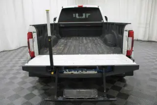 Ford F-450 Super Duty 2019 4x4 Lariat 4dr Crew Cab 8 ft. LB DRW Pickup