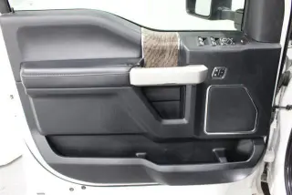 Ford F-450 Super Duty 2019 4x4 Lariat 4dr Crew Cab 8 ft. LB DRW Pickup