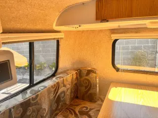 2010 CASITA 16 FREEDOM DELUXE. 2180 LB