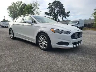 Ford Fusion 2016 SE 4dr Sedan