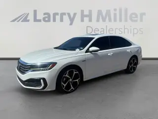 Volkswagen Passat 2022 R-Line 4dr Sedan