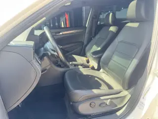 Volkswagen Passat 2022 R-Line 4dr Sedan