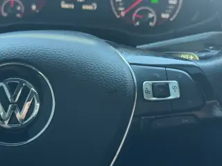 Volkswagen Passat 2022 R-Line 4dr Sedan