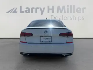 Volkswagen Passat 2022 R-Line 4dr Sedan