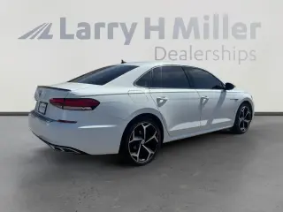 Volkswagen Passat 2022 R-Line 4dr Sedan