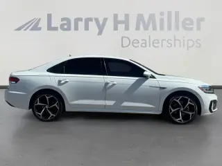Volkswagen Passat 2022 R-Line 4dr Sedan