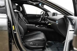 2023 Genesis G80 2.5T