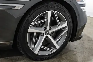 2023 Genesis G80 2.5T