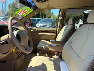 1997 Chrysler Town and Country LXi