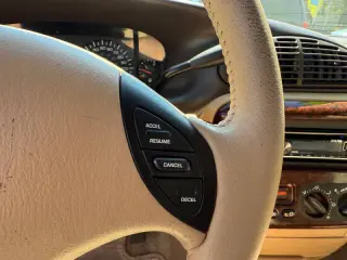 1997 Chrysler Town and Country LXi