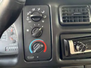 2002 Dodge Ram 2500 SLT