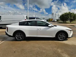 Kia K4 2025 LXS 4dr Sedan