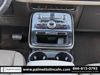 Lincoln Nautilus 2022 AWD Reserve 4dr SUV