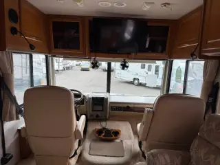 2006 Fleetwood RV Bounder 33R