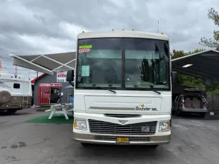 2006 Fleetwood RV Bounder 33R