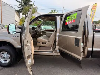2003 Ford F-350 Super Duty Lariat