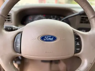 2003 Ford F-350 Super Duty Lariat