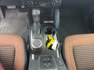 Ford Bronco 2021 4x4 Outer Banks 4dr SUV