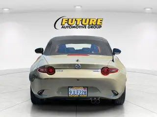 Mazda MX-5 Miata 2023 Grand Touring 2dr Convertible 6M