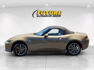 Mazda MX-5 Miata 2023 Grand Touring 2dr Convertible 6M